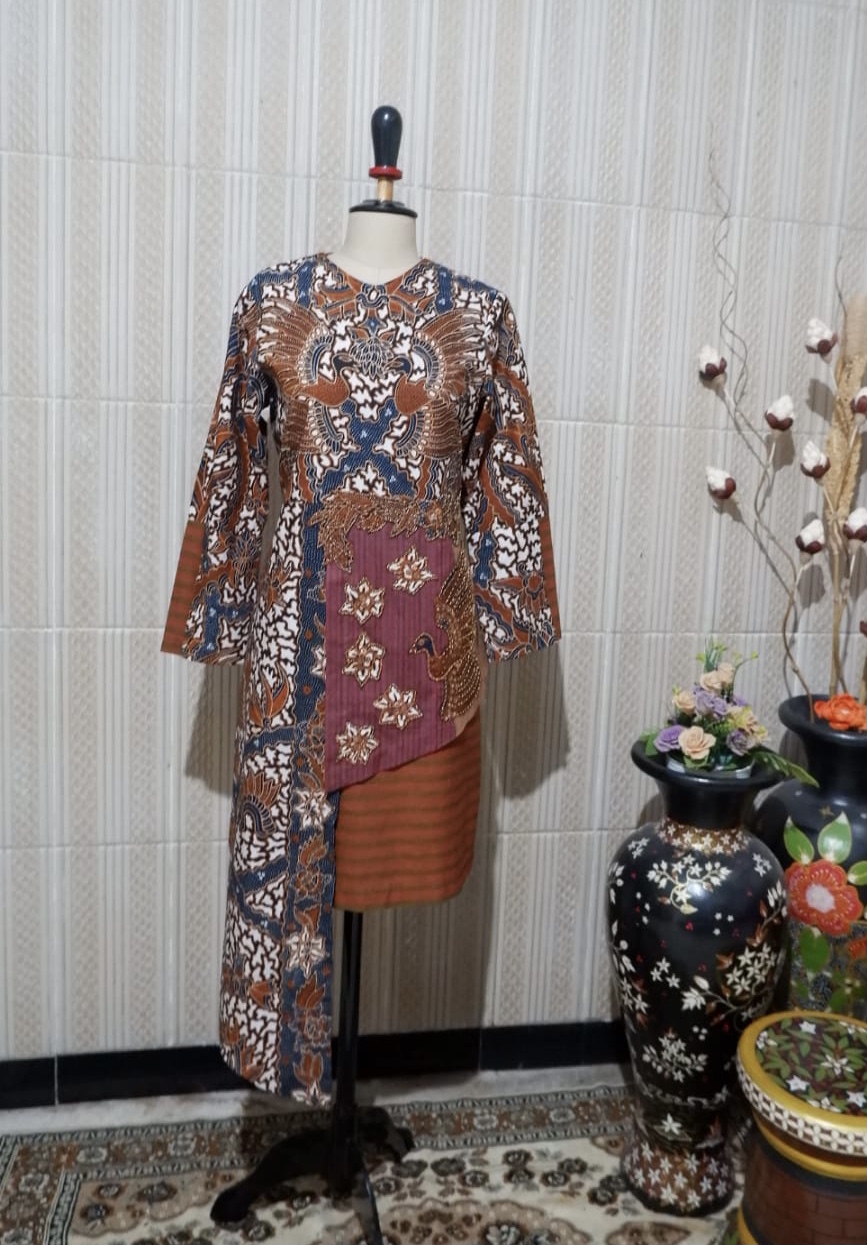 Foto Produk Astrid Ediati